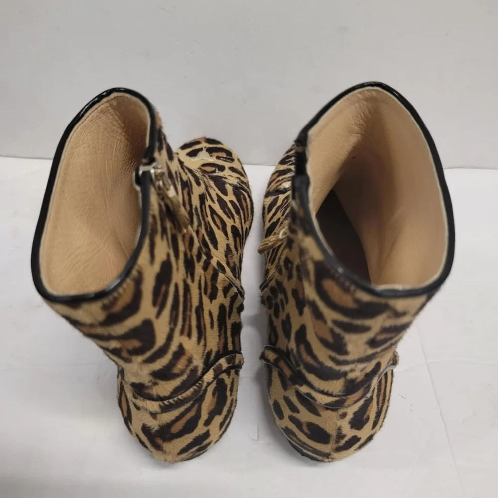 Charlotte Olympia ery good